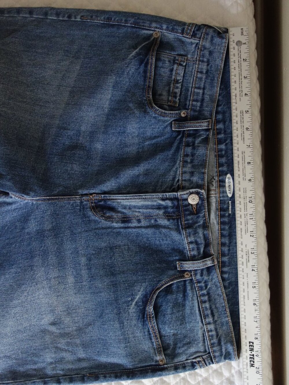 NWT OLD NAVY Distressed / Ripped Raw Hem Boyfriend Blue Jeans – Wmns 16 - Picture 4 of 9